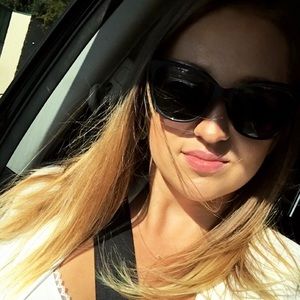 Meet your Posher, Veronica